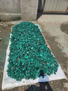 Malachite brute sur mesure OEM pierre de petite taille avec mélange naturel en forme d'emballage personnalisé malachite brute en vrac à vendre - Product Image 2