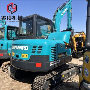 Pour mini-excavatrice Sunward 60 de 6 tonnes, faible consommation d'énergie, bon état, presque neuve, moteur Kawasaki fabriqué en Chine - Product Image 2