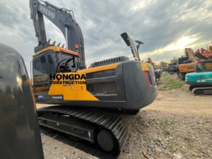 Excavadora de construcción de 24 toneladas de servicio pesado Volvo EC240 de segunda mano Excavadora de orugas usada con componentes centrales Cojinete de bomba de motor - Product Image 4