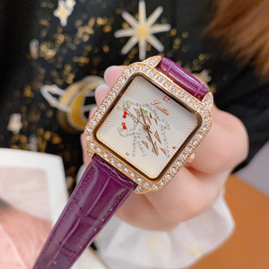 Reloj de pulsera de cuarzo de lujo para mujer, con esfera cuadrada en oro rosa, bisel de cristal, esfera con diseño de pavo real, correa de cuero verde y diamantes. - Product Image 6