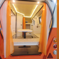 Petite caravane en aluminium Heno avec lit superposé - Design moderne pour une utilisation en extérieur à vendre