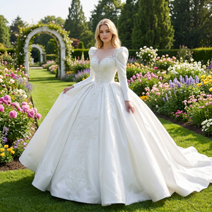 Robe de mariée moderne Xs243, robe de bal, satin, dentelle, traîne chapelle, longueur au sol, dos nu, élégante, robe de soirée - Product Image 1