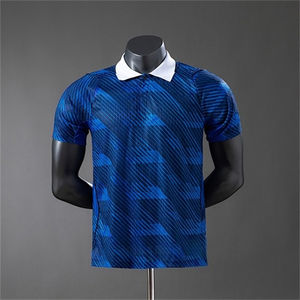 新季男女通用法式主场球员球迷主/客场足球球衣 100% 涤纶透气速干立领短裤 - Product Image 1