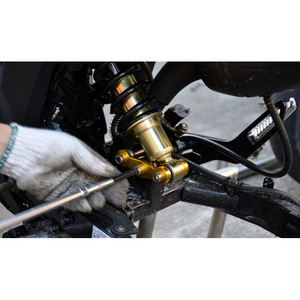 ชุดต่อขยายสวิงอาร์มหลังแบบยืดหดได้สำหรับรถมอเตอร์ไซค์ฮอนด้า MSX 125 Grom สีดำ อลูมิเนียม สำหรับดัดแปลงอัพเกรด - Product Image 4