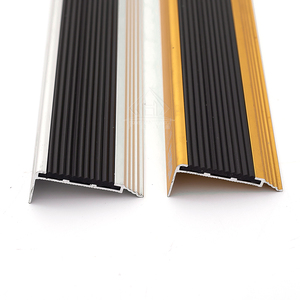 <span class=keywords><strong>Bande</strong></span> décorative <span class=keywords><strong>antidérapante</strong></span> moderne en alliage d'aluminium de 1,5 mm d'épaisseur pour escaliers - Product Image 3