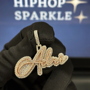 Pendentif personnalisé Adri de 1,70 pouce, plaqué or 14 carats, serti de moissanite, style hip-hop, bijou de luxe, collier avec breloque - Product Image 6