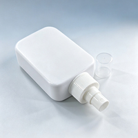 Bouteille carrée en plastique PE blanc de 150ml avec buse de pulvérisation fine 28/410, récipient de pulvérisation cosmétique rechargeable pour tonique à l'alcool