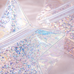 Sacs à paillettes en PVC irisé personnalisés avec fermeture à glissière, grande capacité, trousse de toilette pour le voyage, le rangement du maquillage et l'usage quotidien - Product Image 3