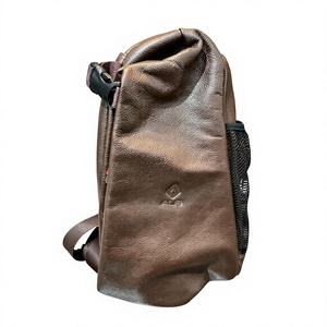 Sac fourre-tout minimaliste noir en cuir véritable, sac à main de luxe pour femme, sac à bandoulière OEM antivol résistant à l'eau avec fermeture éclair en coton - Product Image 6