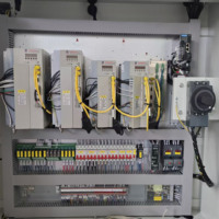 Centre d'usinage vertical simple T600 BT30 GSK, machine de perçage et de taraudage haute vitesse pour le traitement de petites pièces métalliques de précision