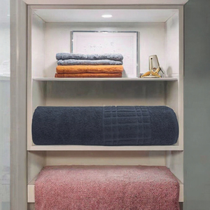 Serviette de Bain 70x140cm en Coton Tissé 100% avec Motifs Floraux en Relief, Écologique, Absorbante et Séchage Rapide – Vente Directe Usine en Gros - Product Image 3