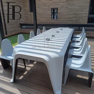 Chaise de salle à manger moderne en fibre de verre blanche de luxe ensemble de table de salle à manger meubles de salle à manger pour l'intérieur et l'extérieur