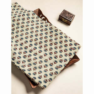 Ajrakh algodón Mul tela al por mayor mejor calidad algodón estampado hecho a mano producto a granel forma y tamaño personalizados - Product Image 1