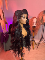 Cheveux Humains Vierges Naturels de Haute Qualité Sans Colle Densité 180 Frontal 5x5 Ondulé Bouclé 13x4 HD Frontal Long Lisse 4C Boucles Profondes