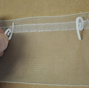 Ruban de <span class=keywords><strong>rideau</strong></span> à plis transparents et crochets en plastique <span class=keywords><strong>pour</strong></span> suspendre les rideaux - Product Image 5