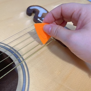 Plectres de guitare 3-en-1 durables en ABS, trois épaisseurs (0,5 mm/0,75 mm/1 mm), finition mate non enduite pour guitare, basse, <span class=keywords><strong>violon</strong></span>, ukulélé - Vente directe usine - Product Image 5