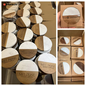 Sous-verres isolants en marbre combinés avec des dessous de verre ronds et carrés en bois d'acacia pour tables basses et tasses - Product Image 6