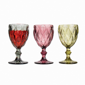 <span class=keywords><strong>Verre</strong></span> de secours en forme de diamant de luxe 240ml 330ml <span class=keywords><strong>verre</strong></span> à vin rouge jus de ménage <span class=keywords><strong>verre</strong></span> à pied haut - Product Image 2