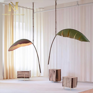 Lampadario Moderno per Interni con Foglie di Banana, Personalizzabile per Sala da Pranzo, Soggiorno e Camera da Letto - Product Image 2