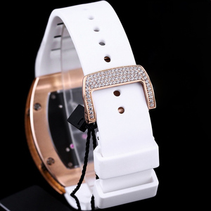 นาฬิกาข้อมืออัตโนมัติรุ่น Flagship 51-02 ประดับเพชรโมอิสซาไนต์และทองคำ ดีไซน์โครงกระดูก ทูร์บิญอง สำหรับสุภาพสตรี รุ่น Imperial Gala - Product Image 5