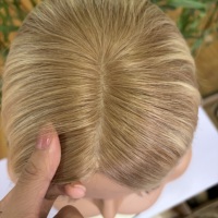 Topper capillaire européen en filet à clipser pour cheveux clairsemés et perte de cheveux, léger et respirant, avec base en soie naturelle pour femmes