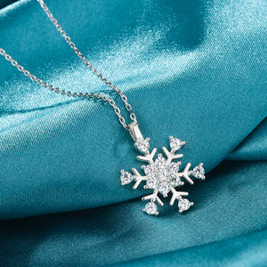 Luxueux 925 Sterling Silver Christmas Snowflake Moissanite Pendentif Femmes High Jewelry Collier En Gros - Product Image 3