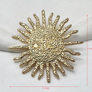 Bottoni in metallo per vestiti con bottoni floreali in oro copri gemelli forme irregolari bottoni da sole in metallo - Product Image 6