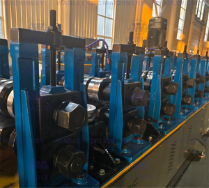 เครื่องขึ้นรูปชั้นวางของแบบ Heavy Duty ที่เชื่อถือได้และราคาประหยัด ระบบขึ้นรูปชั้นวางอุตสาหกรรมแบบขับเคลื่อนด้วยเกียร์ - Product Image 5