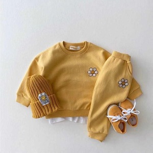 Ensemble de vêtements pour bébé en coton doux 100% avec broderie florale mignonne, design OEM - Product Image 3