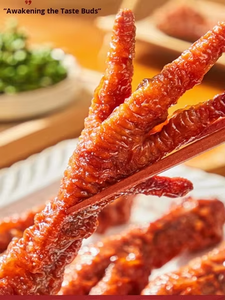 Hongxiangji - Pieds de poulet braisés chinois aux cinq saveurs épicées, texture moelleuse, prêts à consommer, en sachet - Product Image 1