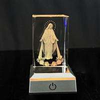 Bloc de cristal vierge gravé au laser 3D, artisanat en verre, statue personnalisée de la croix de Marie, cube de cristal avec base lumineuse LED MH-TF0313