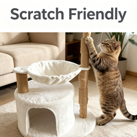 Meuble pour chat naturel : Panier suspendu tressé, Maisonnette pour chat en peluche blanche, Arbre à chat avec poteaux à gratter en sisal et jouet suspendu, Structure en bois