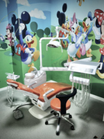 Unité dentaire électrique intégrale avec éclairage buccal LED, commande au pied et fauteuil dentaire avec support rotatif pour clinique et hôpital