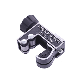 Coupe-tube en cuivre CT-274 4-28mm (1/8''-1 1/8'') pour la réfrigération, outil manuel compatible OEM pour plombiers et applications extérieures - Product Image 1