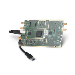 NI USRP-B200 Périphérique radio logiciel universel 10 MHz à 6 GHz Processeur X86 782980-01 Garantie de 3 ans Fabriqué aux États-Unis - En promotion - Product Image 1