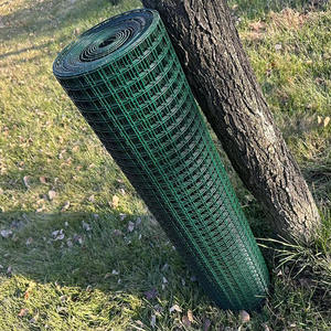 Malla de Alambre Soldada Recubierta de PVC Verde, Rollo de 48 x 100 Pulgadas, Calibre 19, Material de Acero con Acabado Galvanizado, Estilo de Tejido Liso, Gran Venta - Product Image 1