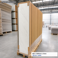 Service OEM Panneau mural SPC effet marbre, 3,6 mm, 1220x2800 mm, antidérapant, anti-moisissure, pour bureaux commerciaux, hôpitaux