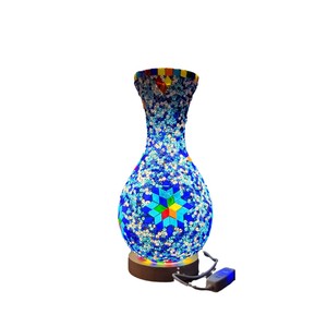 Lámpara <span class=keywords><strong>de</strong></span> Mesa Pequeña Decorativa con <span class=keywords><strong>Arreglo</strong></span> Floral Estilo Turco Rojo Mosaico Retro USB para Sala <span class=keywords><strong>de</strong></span> Estar - Product Image 2