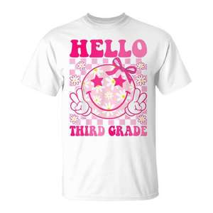 Camiseta para niña de tercer grado, diseño de cara sonriente a cuadros rosa, regreso a la escuela, diseño de tercer grado - Product Image 1