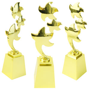 مصنع مخصص بشعار ثلاثي الأبعاد حرف معدنية يبدأ الشكل بالذهب ميدالية لوحة للهدايا التجارية التذكارية - Product Image 6