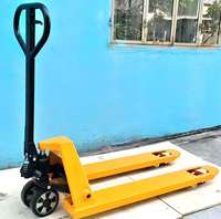 Transpaletas Manuales y Carretillas Elevadoras de Modelo Básico Vietnam MLS con Ruedas de Nylon, Capacidad de 1.5T-5T, para Uso en Interiores