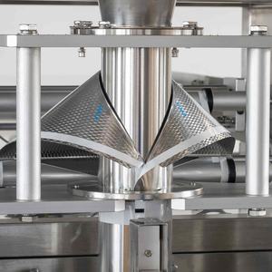 Aperitivos inflados con <span class=keywords><strong>palomitas</strong></span> de maíz saladas, galletas, bolsa de goma de <span class=keywords><strong>caramelo</strong></span>, máquinas de envasado y llenado de pesaje multifunción automático - Product Image 5