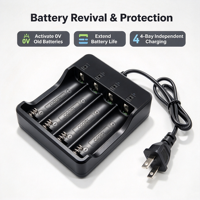 Chargeur de batterie lithium 18650 à quatre emplacements avec câble de charge 4,2 V 1200 mA, transformateur intelligent à démarrage sans tension, certifié CE, pour microphone