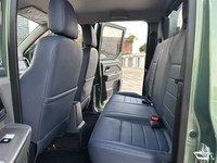 Pick-up Wuling Zhengtu d'occasion 2021-2022, 1.5L, conduite à gauche, boîte manuelle, propulsion arrière, Euro VI, faible kilométrage, sans accident, 7 places, prix de gros pour l'exportation