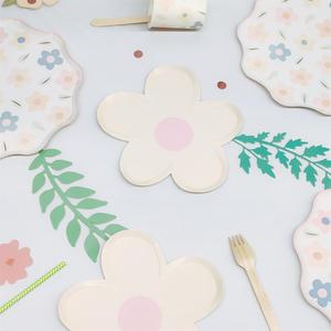 ชุดอุปกรณ์จัดงานเลี้ยงน้ำชาฤดูใบไม้ผลิและฤดูร้อน DAMAI รูปทรงดอกไม้ พรีเมียม แบบใช้แล้วทิ้ง  ประกอบด้วย ถ้วยกระดาษ ผ้าเช็ดปาก จาน - Product Image 1