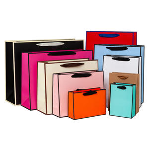 Prix d'usine sac en papier portable personnalisé sac en papier épais blanc pour cadeau de noël prix de gros fabriqué au Vietnam - Product Image 1