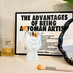 <span class=keywords><strong>Vase</strong></span> créatif <span class=keywords><strong>en</strong></span> <span class=keywords><strong>forme</strong></span> <span class=keywords><strong>de</strong></span> <span class=keywords><strong>visage</strong></span>, pot <span class=keywords><strong>de</strong></span> fleurs <span class=keywords><strong>en</strong></span> résine, décoration minimaliste pour la maison, ornement <span class=keywords><strong>de</strong></span> bureau, <span class=keywords><strong>vase</strong></span> pour arrangement floral à domicile - Product Image 3
