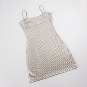 Vestido Mini Ajustado Brillante Estilo Y2K con Estampado Metálico y Tirantes Ajustables para Fiesta - Product Image 6