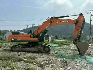 รถขุดล้อยางมือสองจากเกาหลี รุ่น DX520LC DOOSAN DX300LC ขนาด 3 เมตร ระบบไฮดรอลิก รถขุดขนาดใหญ่ สภาพดี ขาย - Product Image 3
