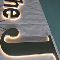 Lettres en relief LED en acrylique et acier inoxydable avec effet halo rétroéclairé, enseigne personnalisée avec logo pour salon de beauté